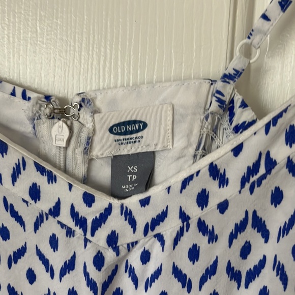 Old Navy A-line patterned dress - Picture 3 of 4